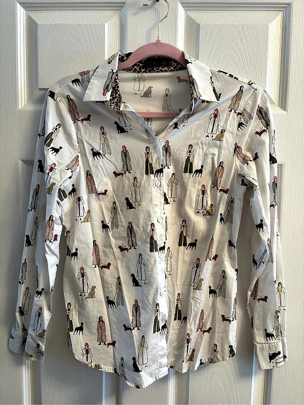 Renuar women & dogs Printed Button Down Shirt White Size Small Like New
